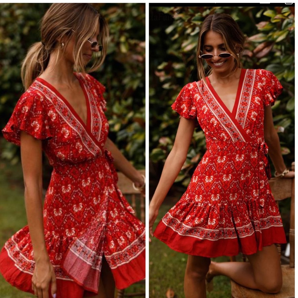 Mini Swing Wrap Dress Deep V-Neck Red Floral Print Flutter Sleeves Size Med NWT